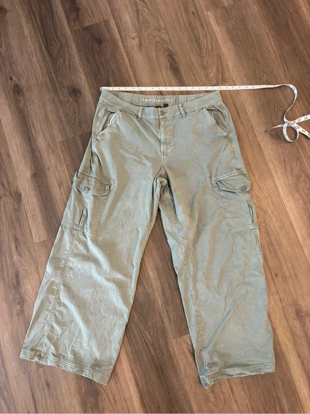 American Eagle Outfitters Men's Olive Green Cargo Pants